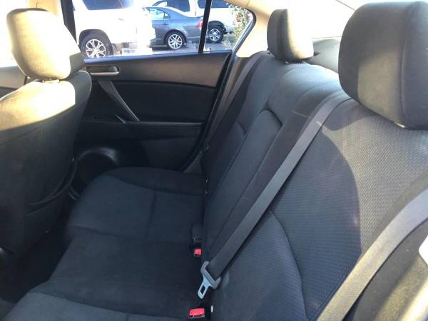 2010 Mazda MAZDA3 i Sport 4dr Sedan 5A **Free Carfax on Every Car**... for sale in Roseville, CA – photo 19