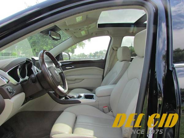 Cadillac SRX Luxury Collection !! 1-Owner, Nav, Backup Camera, !! 😎 for sale in New Orleans, LA – photo 10
