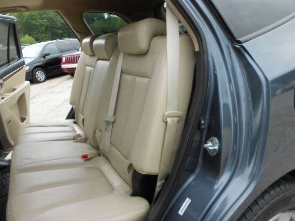 Hyundai Santa Fe SE AWD Leather Sunroof 1 Owner **1 Year Warranty** for sale in hampstead, RI – photo 23