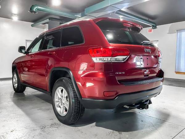 2014 Jeep Grand Cherokee 4WD 4dr Laredo - cars & trucks - by dealer... for sale in Ontario, NY – photo 8