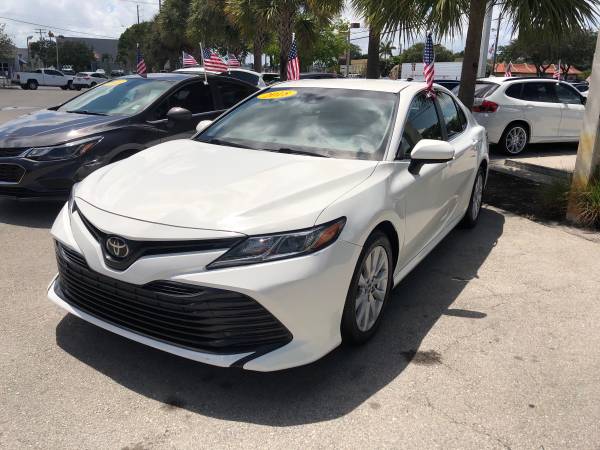 2015 toyota camry - - by dealer - vehicle for sale in Fort Lauderdale, FL – photo 2