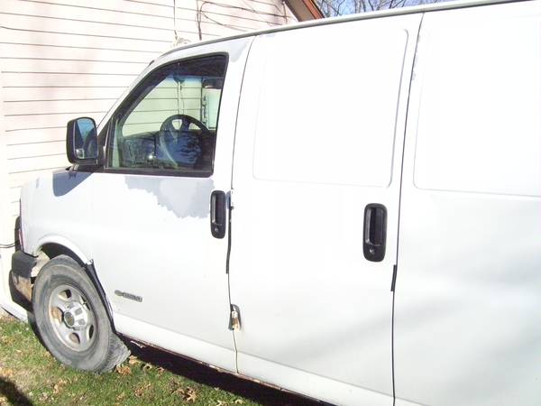 2003 Chevrolet Express Cargo van AWD - cars & trucks - by owner -... for sale in Creston, IA – photo 3