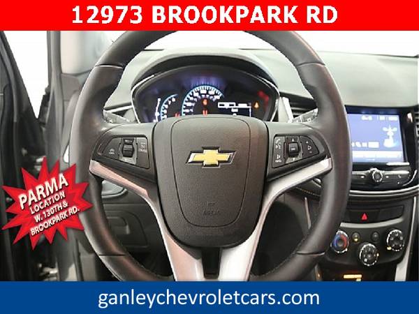 2017 Chevy Chevrolet Trax LT suv Gray Metallic for sale in Brook Park, OH – photo 4