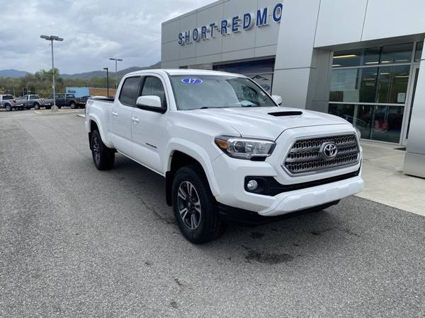 2017 Toyota Tacoma TRD Sport pickup Super White - - by for sale in LaFollette, TN – photo 3