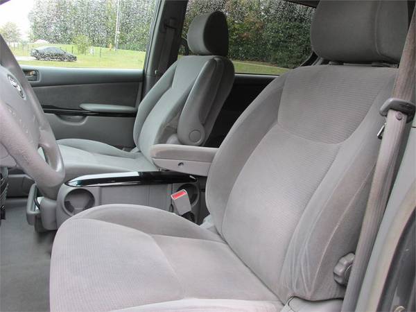 2004 Toyota Sienna LE 7 Pass. CHEAP! NICE!, Gray for sale in Winston Salem, NC – photo 15
