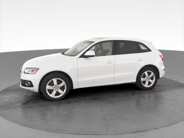 2012 Audi Q5 3.2 Quattro Premium Plus Sport Utility 4D suv White - -... for sale in Atlanta, NV – photo 4