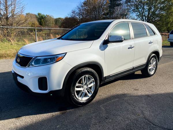 Kia Sorento 1 Owner Carfax Certified FWD Automatic Cheap Low... for sale in Greenville, SC – photo 6