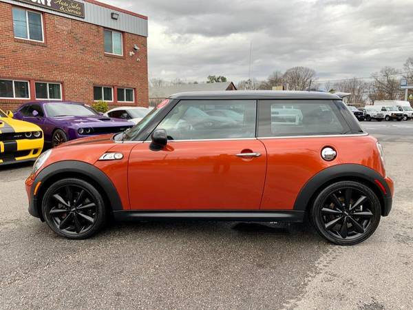 Wow! A 2011 MINI Cooper Hardtop with 95,020 Miles-Hartford - cars &... for sale in South Windsor, CT – photo 5