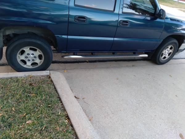 2005 Chevy Avalanche 5.3 V-8 power options $1500 below retail - cars... for sale in Killeen, TX – photo 4