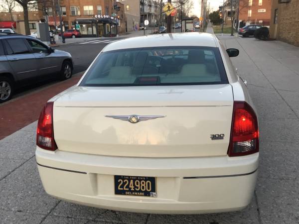 2006 Chrysler 300 Touring 3 5 Loaded runs & Looks like new only for sale in Washington, District Of Columbia – photo 4