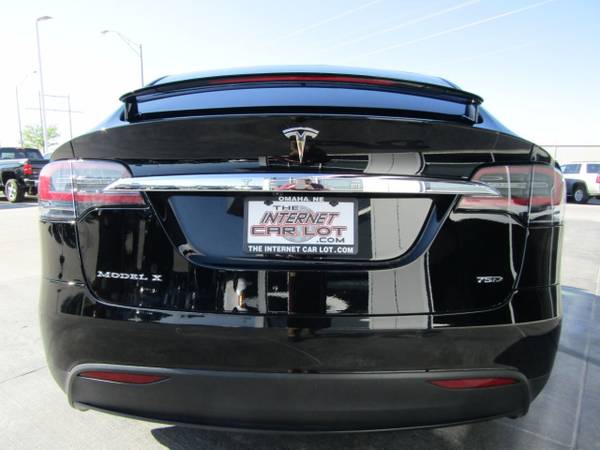 2019 Tesla Model X 75D AWD Midnight Silver Met for sale in Omaha, NE – photo 6