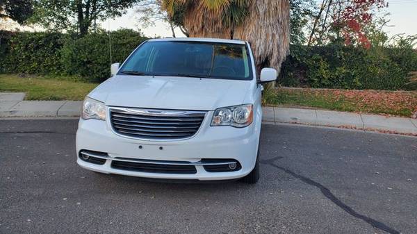 2014 Chrysler Town & Country - Financing Available! - cars & trucks... for sale in Tracy, CA – photo 4