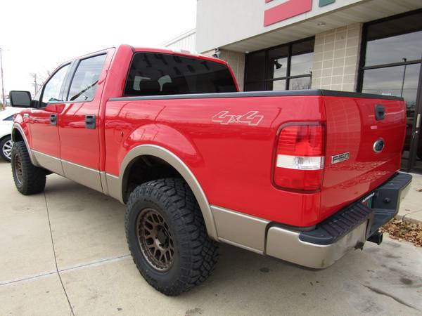 2004 Ford F150 SuperCrew 4x4 Lariat Locally Owned - cars & trucks -... for sale in Cedar Rapids, IA 52402, IA – photo 3