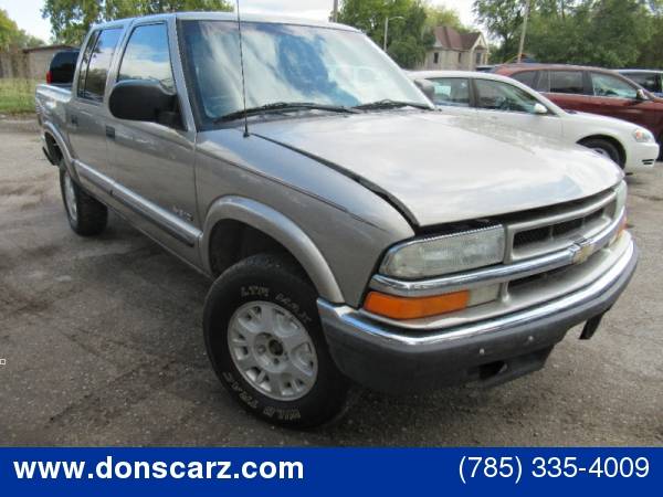2002 Chevrolet S-10 Crew Cab 123 WB 4WD LS for sale in Topeka, KS