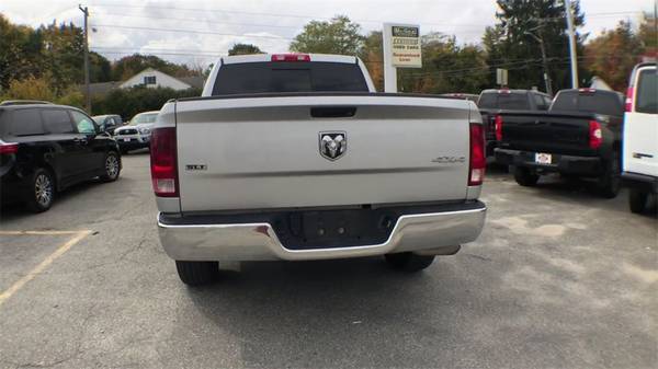 2017 Ram 1500 SLT pickup Bright Silver Clearcoat Metallic for sale in Dudley, MA – photo 7