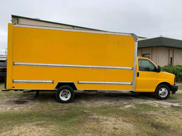 Commercial Trucks-2017 GMC Savana 3500 16 Cutaway! for sale in Palmetto, FL – photo 8