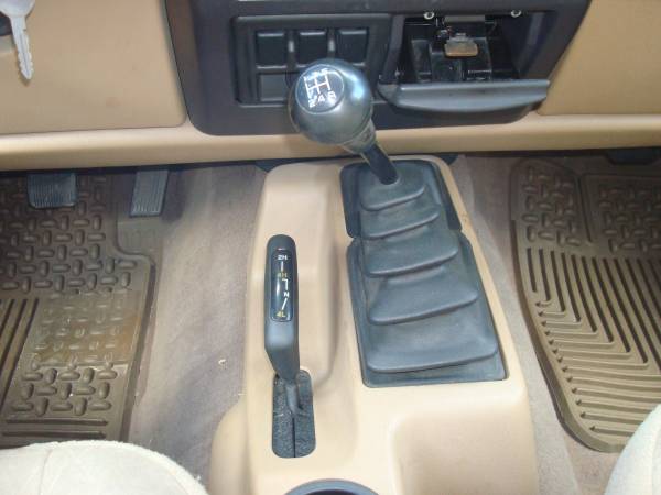 2001 Jeep Wrangler Sport *5 sp Manual for sale in Crystal Lake, IL – photo 10