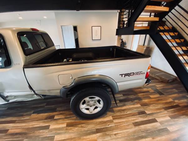 2001 Toyota Tacoma - - by dealer - vehicle automotive for sale in Auburn, WA – photo 10