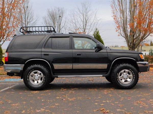2000 Toyota 4Runner SR5 4X4 / 3.4L V6 / Sunroof / LIFTED/ 101,000... for sale in Portland, OR – photo 4