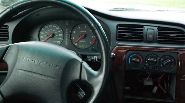 2000 Subaru Outback Limited Sedan - Needs new motor - cars & trucks... for sale in Glen Rock, PA – photo 9
