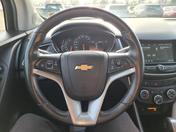 2019 Chevrolet Trax LT - - by dealer - vehicle for sale in redford, MI – photo 22