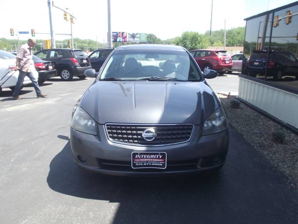 2006 Nissan Altima S Sunroof Clean CarFax 127,070mi Alloys $1495 Down for sale in Des Moines, IA – photo 7