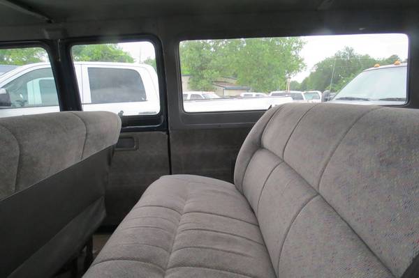 2000 Dodge Ram 3500 SLT 15-Passenger Van - - by dealer for sale in Monroe, LA – photo 9