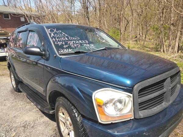 06 Durango 4wd with third row - - by dealer - vehicle for sale in Newburgh, NY – photo 3