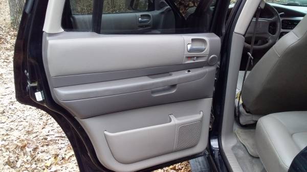 2003 Dodge Durango 4x4 - cars & trucks - by owner - vehicle... for sale in Mabelvale, AR – photo 11