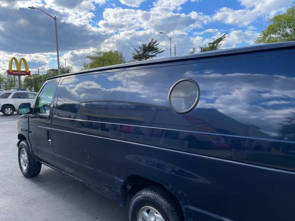 2002 Ford E2 50 Econoline extended cargo van heavy duty V-8 Engine for sale in Rockville Centre, NY – photo 9