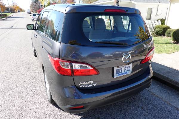Mazda 5 (2013) Mini Passenger Van 4-Door Low Mileage - cars & trucks... for sale in Lexington, KY – photo 4