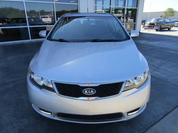 2013 Kia Forte 5-Door 5dr Hatchback SX - - by for sale in Council Bluffs, NE – photo 2