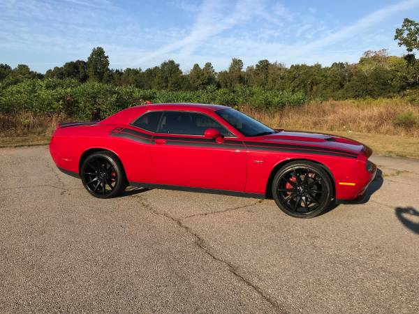 2015 DODGE CHALLENGER R/T PLUS * LOW MILES * CLEAN TITLE for sale in Commerce, GA – photo 3