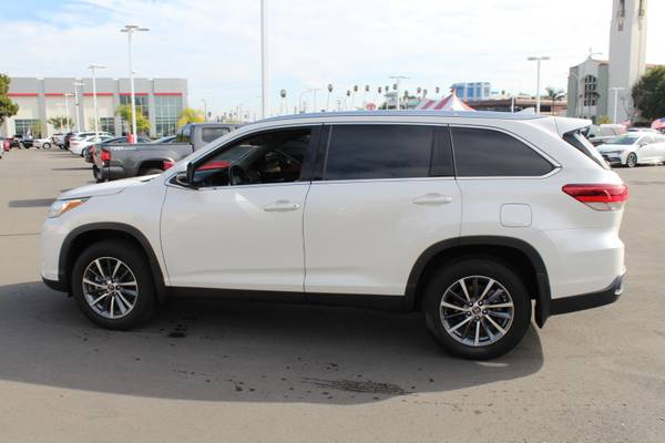 Certified Pre-Owned 2019 Toyota Highlander XLE SUV at WONDRIES for sale in ALHAMBRA, CA – photo 20