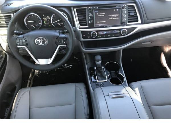 2019 Toyota Highlander XLE / $5,816 below Retail! for sale in Scottsdale, AZ – photo 10