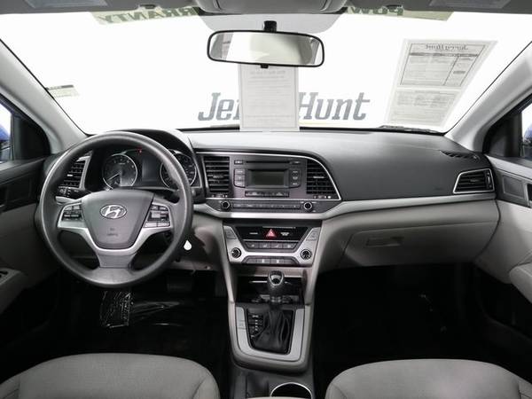 2017 Hyundai Elantra SE for sale in Lexington, NC – photo 9