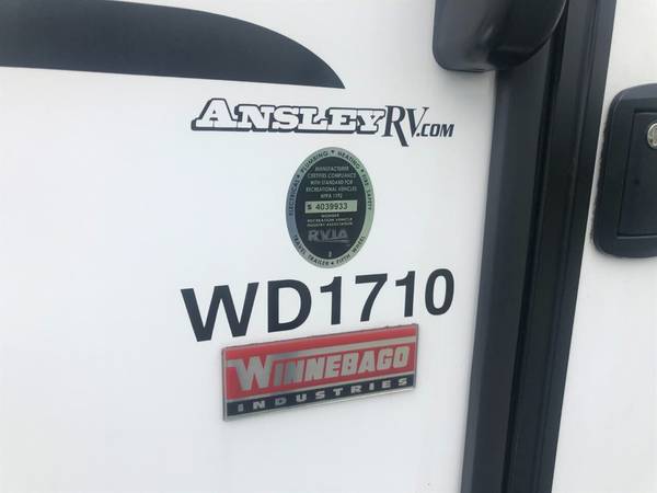 2016 Winnebago Winnie Drop 1710 Van - - by dealer for sale in Lancaster, PA – photo 3