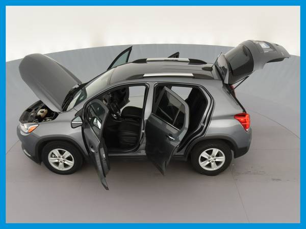2019 Chevy Chevrolet Trax LT Sport Utility 4D hatchback Gray for sale in Van Nuys, CA – photo 16