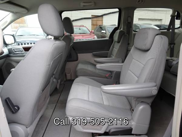 2010 Chrysler Town & Country Touring - cars & trucks - by dealer -... for sale in Waterloo, IA – photo 15