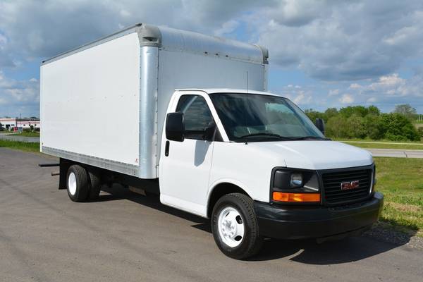 Box Truck Liquidation Sale for sale in Rockford, IL – photo 2