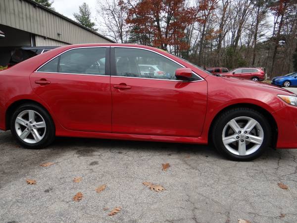 2012 Toyota Camry SE - cars & trucks - by dealer - vehicle... for sale in Londonderry, MA – photo 4