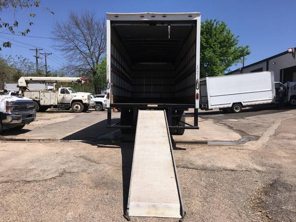 2015 International 4300 26 FT Box Truck LOW MILES 118, 964 MILES for sale in Arlington, NM – photo 8