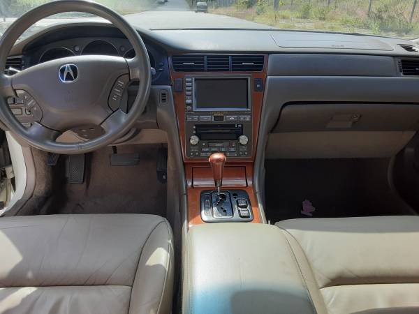 2005 ACURA RL, 107K, 1 OWNER, EXTRA CLEAN, NO RUST, LEATHER, SUNROOF for sale in Providence, CT – photo 11