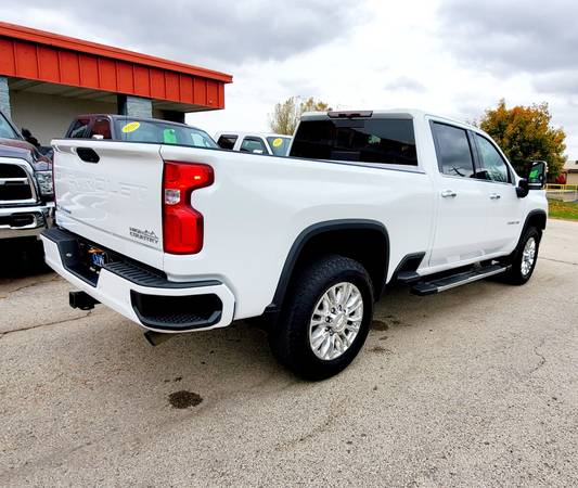 2020 Chevy Silverado 2500HD High Country 4x4 Crew w/ 19k Miles -... for sale in Green Bay, WI – photo 4