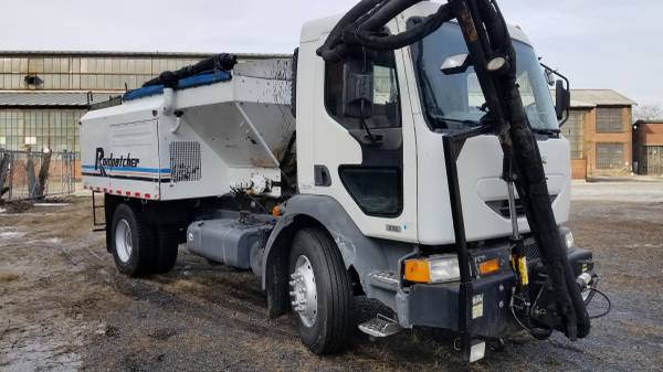 2002 MACK MV322 Cab & Chassis Asphalt Road Patcher LOW MILES for sale in Lebanon, MD – photo 7