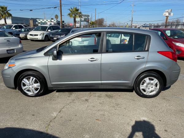 Clean title 2009 Nissan Versa 4dr S HB I4 Auto 1 8 S for sale in Sacramento , CA – photo 2