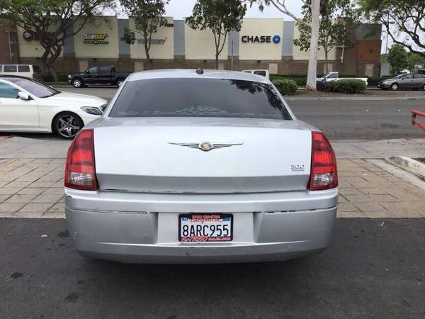 2006 Chrysler 300 TOURING! FOR PARTS ONLY LOW MILES FOR THE YEAR! for sale in Chula vista, CA – photo 7