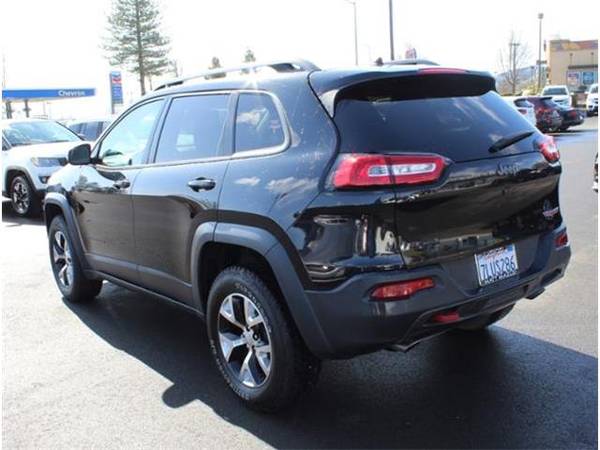 2015 Jeep Cherokee SUV Trailhawk (Brilliant Black Crystal for sale in Lakeport, CA – photo 11