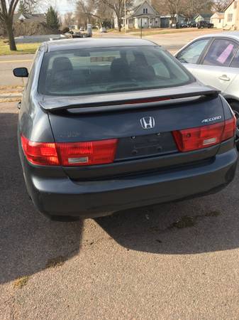 2005 Honda Accord - cars & trucks - by dealer - vehicle automotive... for sale in Sioux City, IA – photo 4