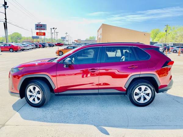 2019 Toyota RAV4 - - by dealer - vehicle automotive sale for sale in Clarksville, TN – photo 4